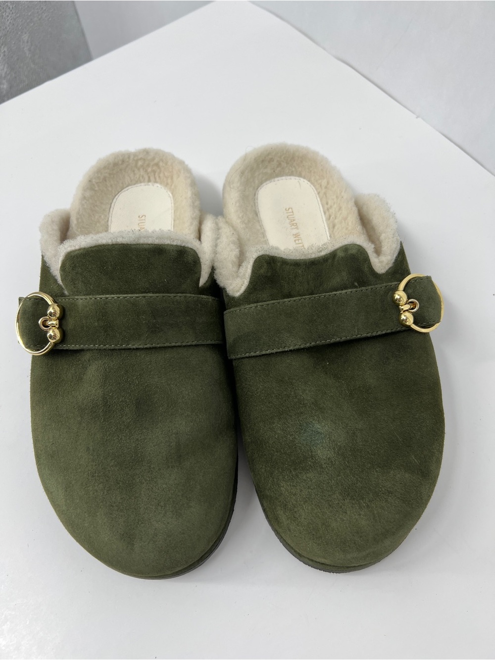 Stuart Weitzman Olive Green Suede Shearling-Trim Mules with Gold Ring - Picture 4 of 11